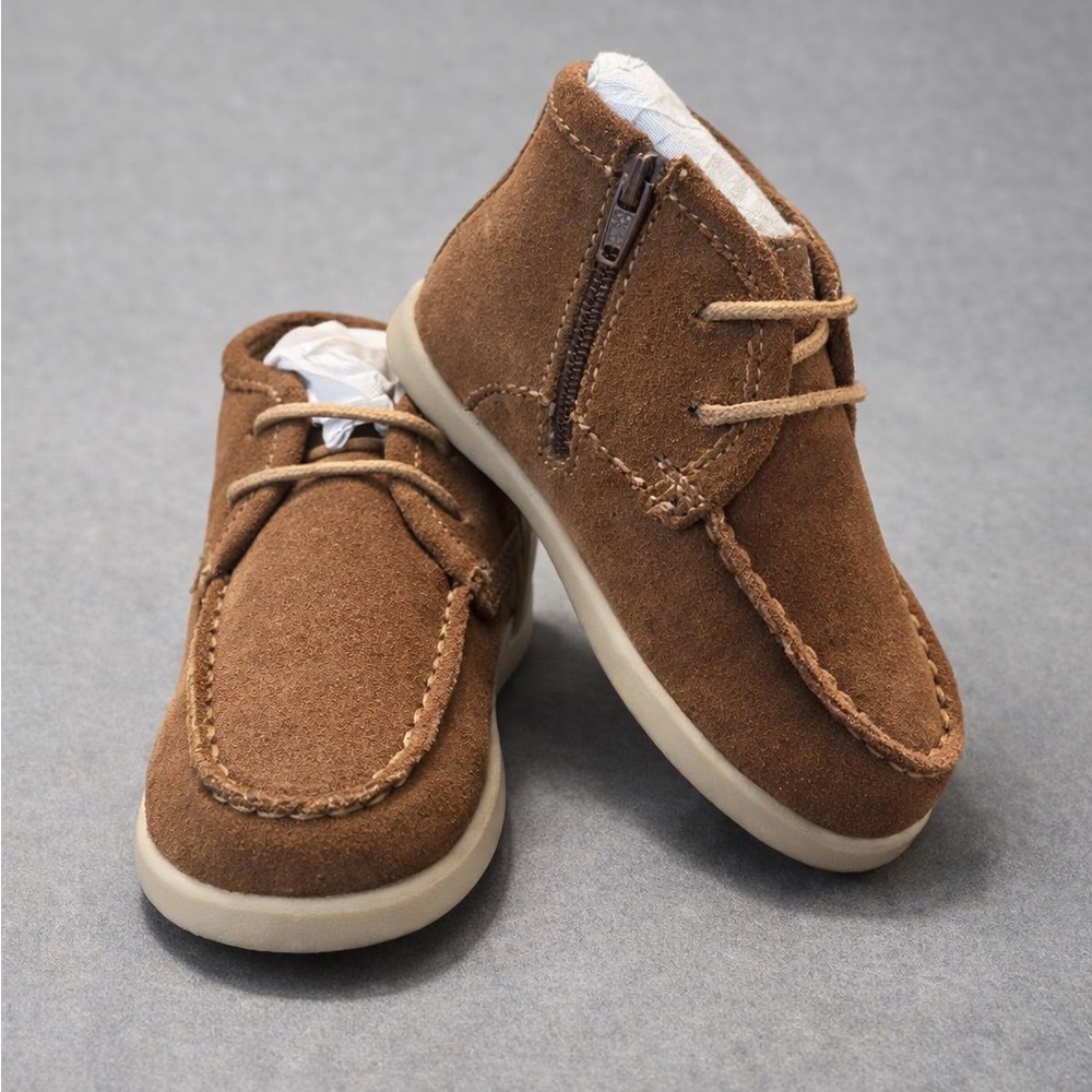 Zara Brown Kids Shoes with Zipper. Size 25 or 8.5  Like New.